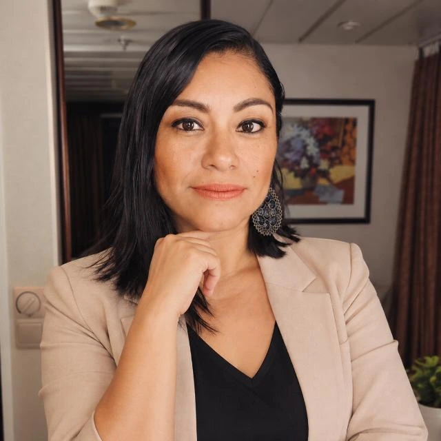 Adriana Carolina